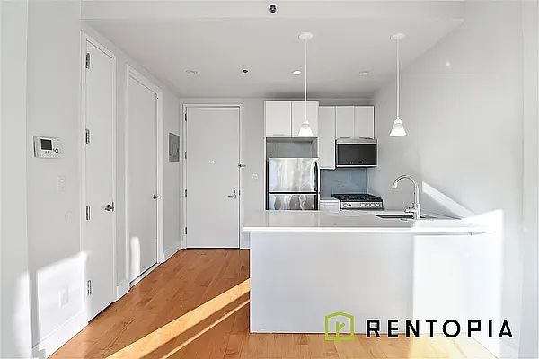 1st image of 836 Dekalb Ave APT 4F