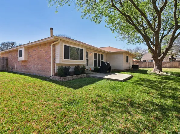 1101 Andre, Schertz, TX 78154