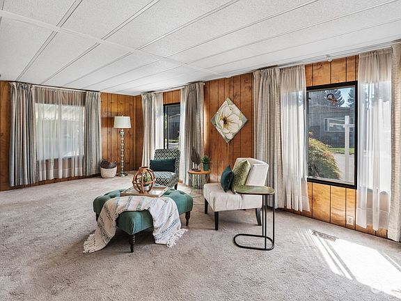 4th image of 5402 Chelan Lane SE