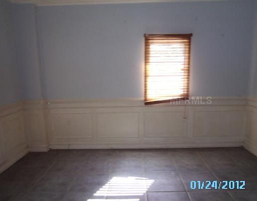 5th image of 2395 N Tuttle Ave