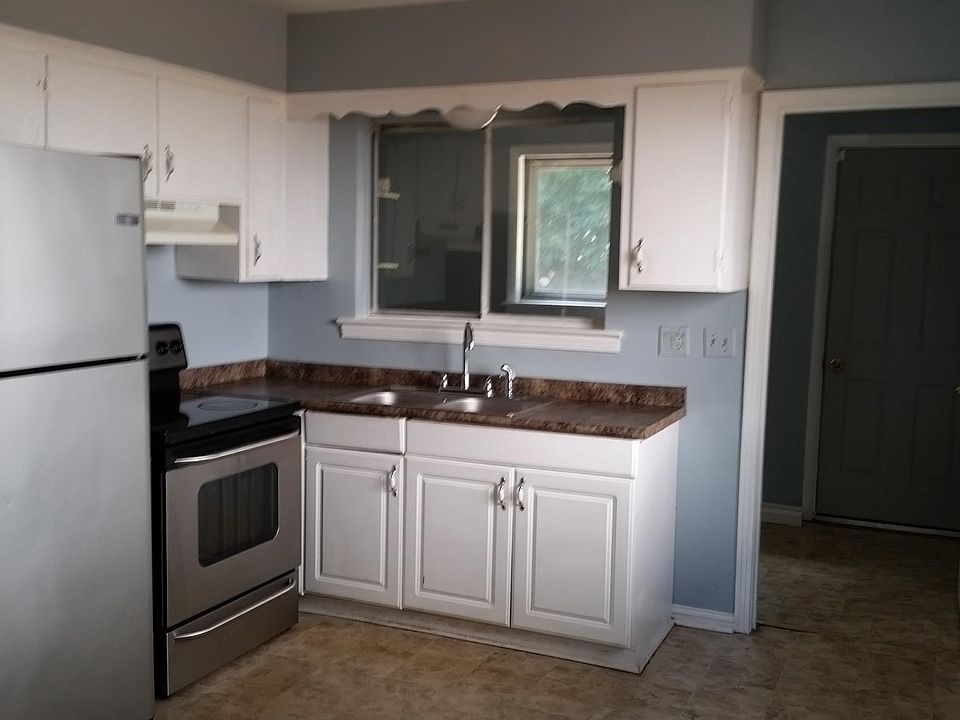2nd image of 1706 E 12th St
