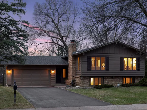 6520 Ridgeview Dr, Edina, MN 55439