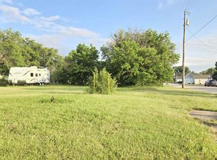 1106 Cedar St, Victoria, KS 67671