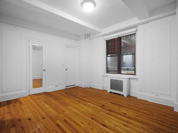 208 West 23rd Street image 1 of 16