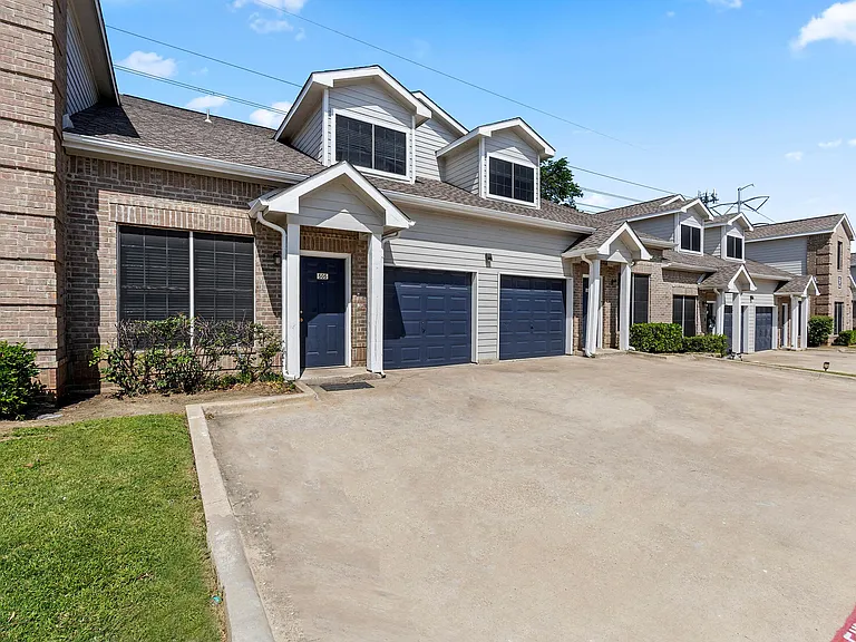 Prairie Estates — Photo 28