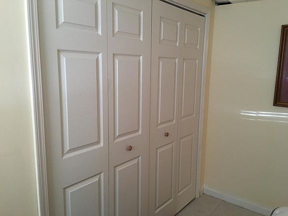 3rd image of 2268 Remington Ct NE