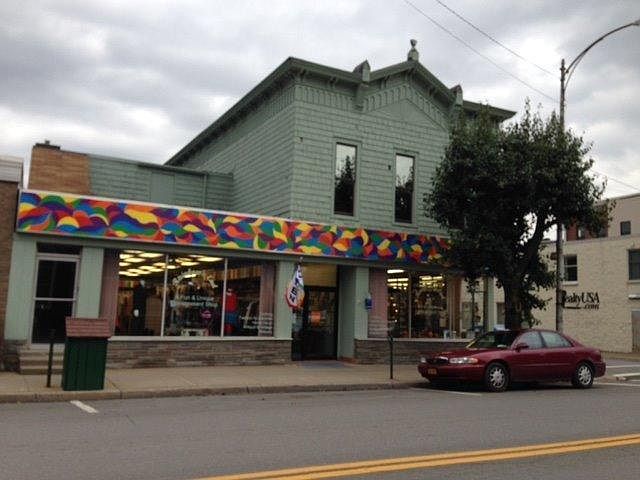 1st image of 37 W Main St