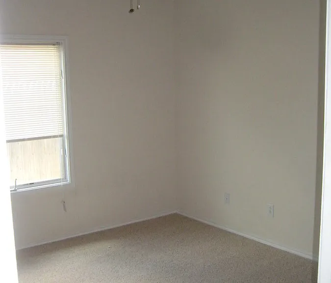 5705 Fordham St #B — Photo 11