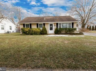 34 S Rose Ln, West Berlin, NJ 08091