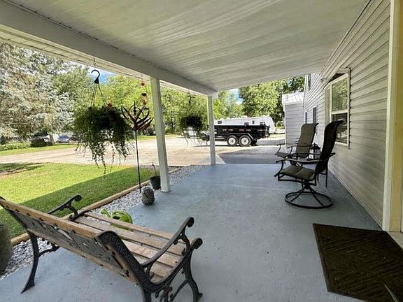 4th image of 1460 Rice Rd