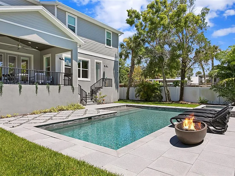 209 S Shore Crest Dr — Photo 12