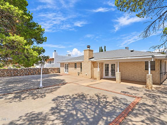 3rd image of 6201 Bluff Ridge Dr