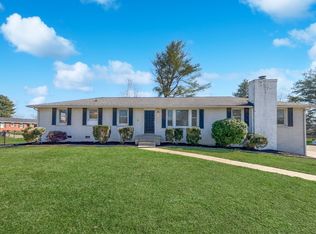 186 Wessington Pl, Hendersonville, TN 37075