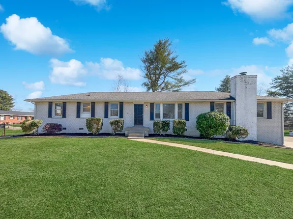 186 Wessington Pl, Hendersonville, TN 37075