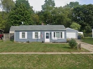 5825 Deerfield St, Portage, MI 49024