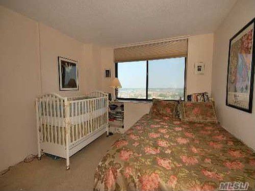 4th image of 2 Bay Club Dr APT 10Z