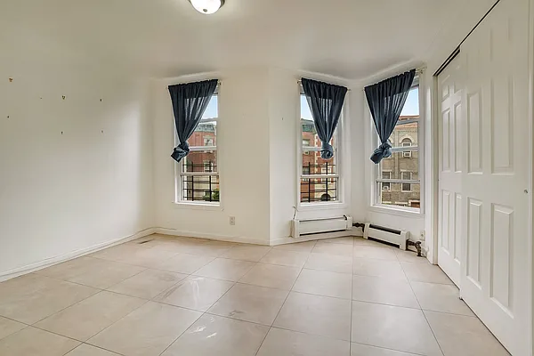 Rented by Compass | media 4