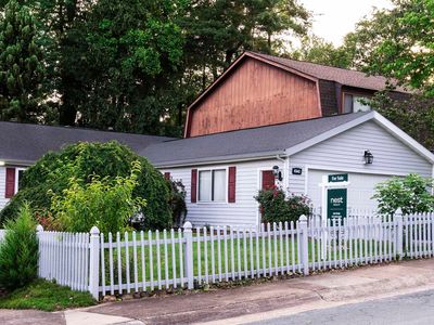 1454 Monterey Dr, Charlottesville, VA, 22901