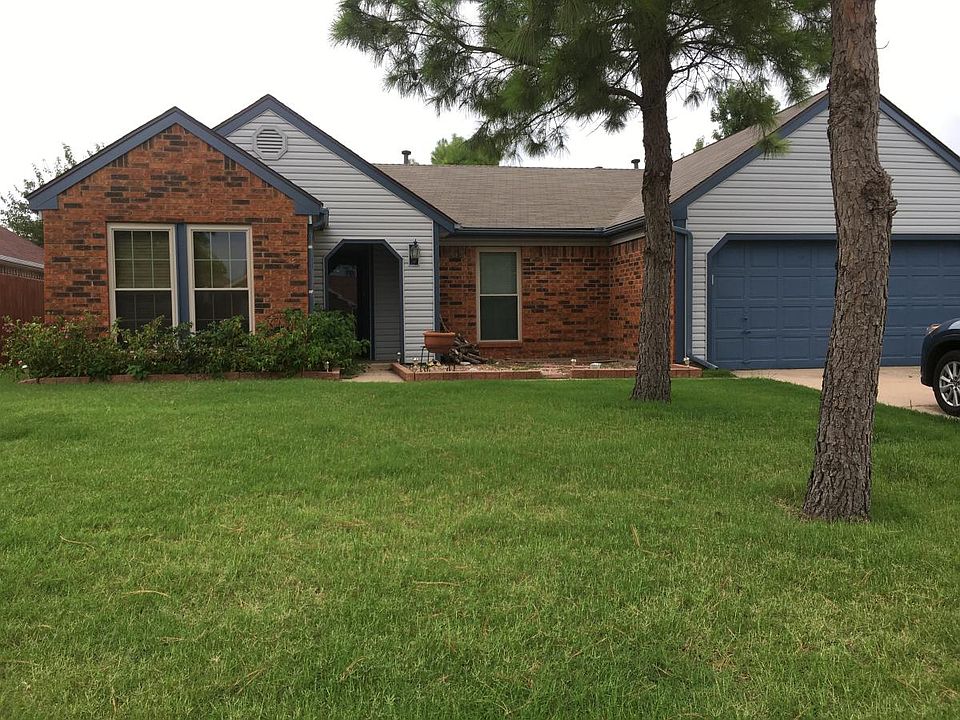 1st image of 10104 Bradford Way