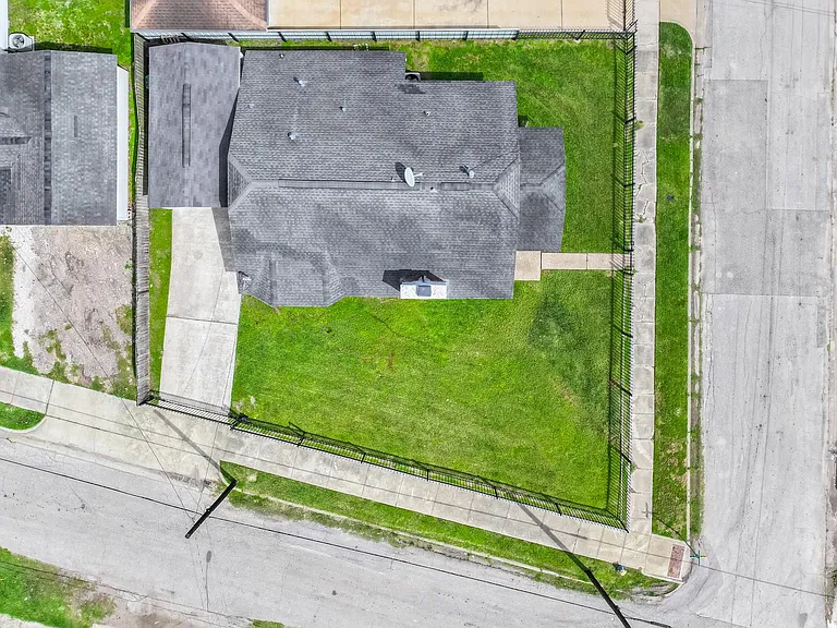 5401 N Capitol St — Photo 38