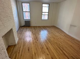 43 E 1st St #3D, New York, NY 10003