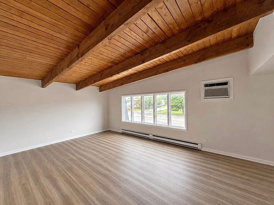 1st image of 11324 S Harlem Ave APT 2N