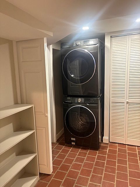 1st image of 906 S Randolph St #2
