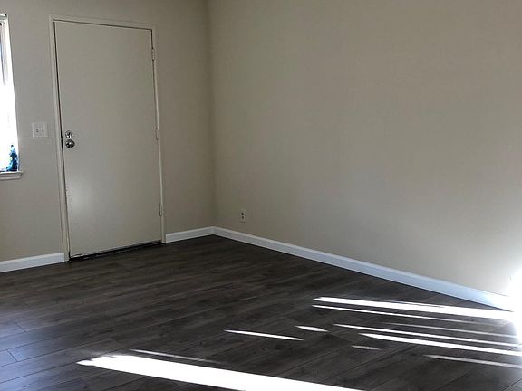 3rd image of 3530 Alden Way #5