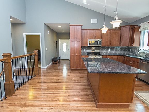 5th image of 1406 McShay Dr