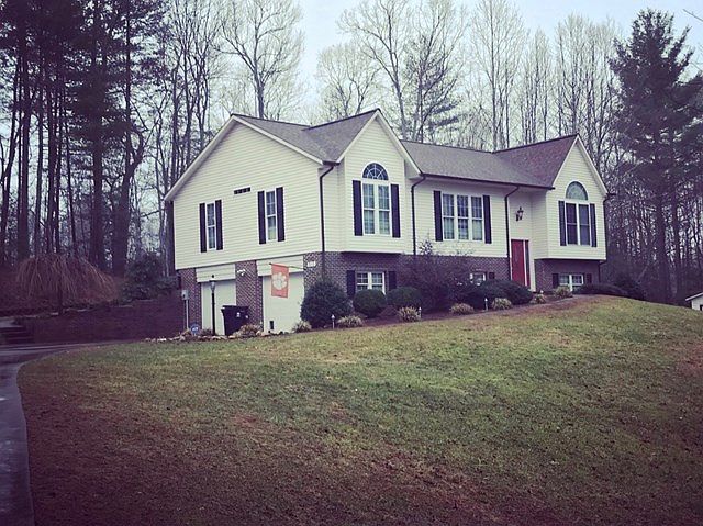1st image of 315 Briar Creek Dr