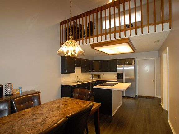 4th image of 165 Ewing Dr APT A