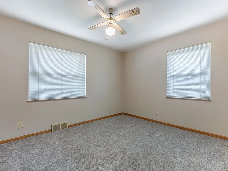 1822 W Schantz Ave #1822 — Photo 12