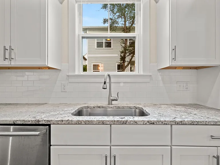 99 Grande Pointe Cir — Photo 10