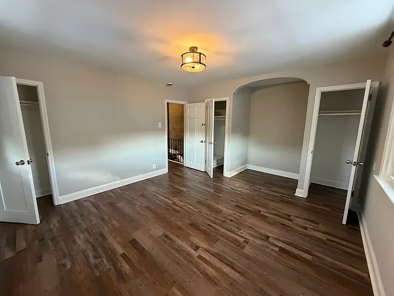 4701 Hartel Ave — Photo 8