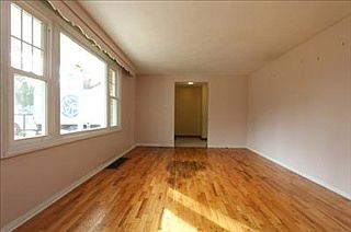 3rd image of 3131 Cheney Ave NE