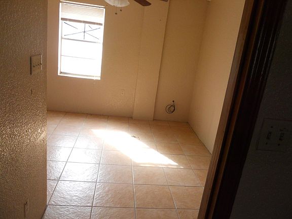 2nd image of 817 S 4th Ave APT 5