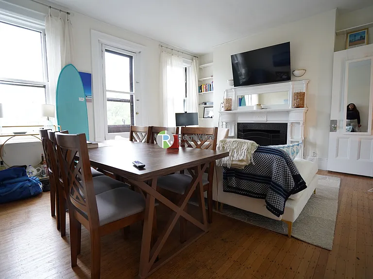 172 Commonwealth Ave #6 — Photo 2