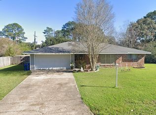 216 Meadow Ln, Lafayette, LA 70506