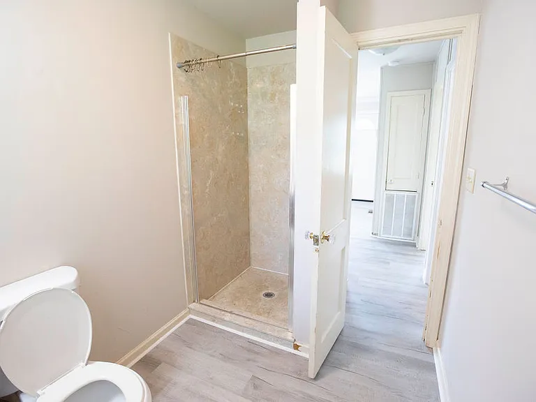 117 S Lansing Rd #117 — Photo 12