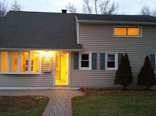 192 Elizabeth Ave, Iselin, NJ 08830