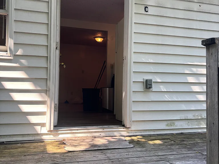 536 Main St — Photo 7
