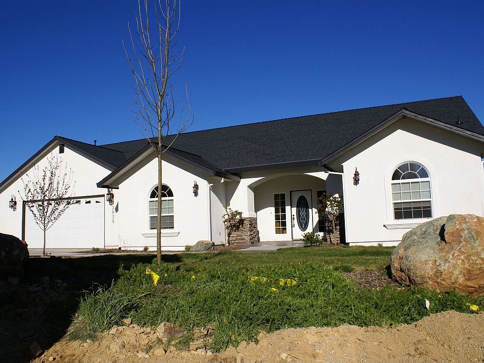 2825 Shasta St.