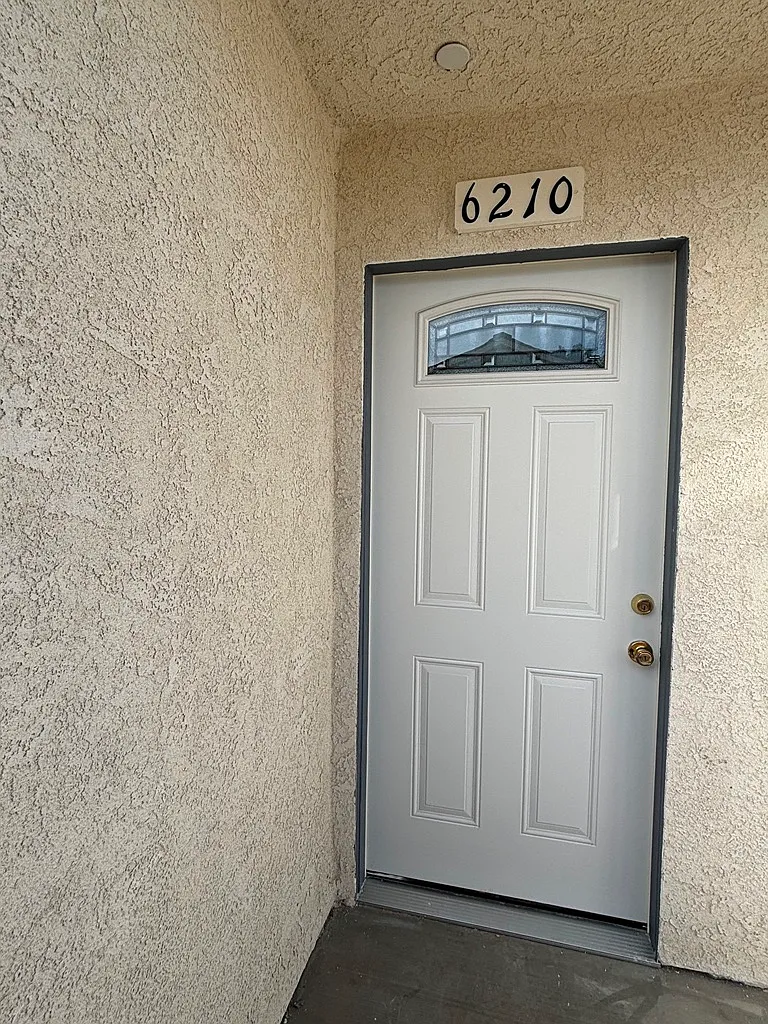 3 bed, 1186 sqft, $3,575 — Photo 4