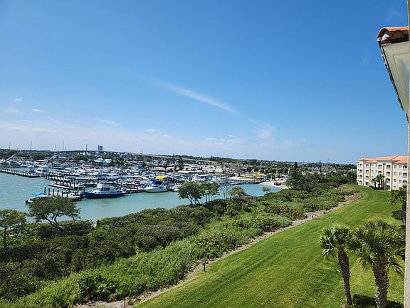 4th image of 32 Harbour Isles Drive #Ph-1