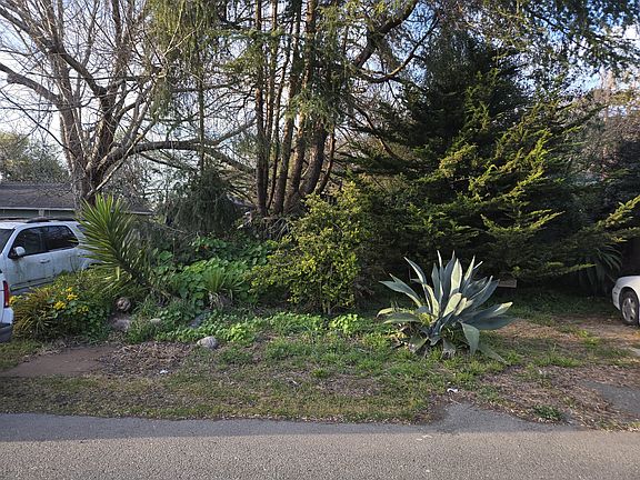 2nd image of 1495 School Rd