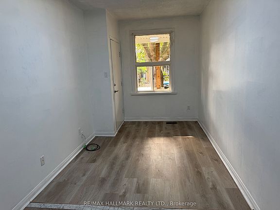 2nd image of 57 Hiawatha Rd