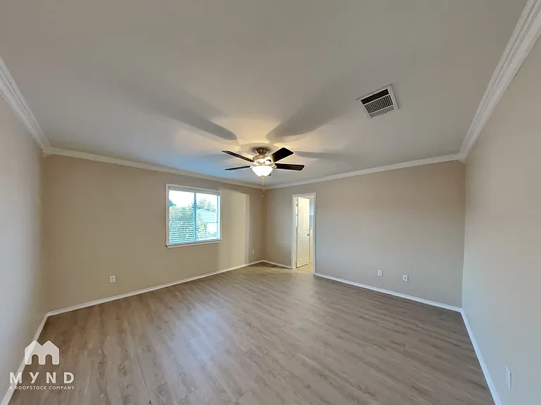 5644 Brougham Way — Photo 21