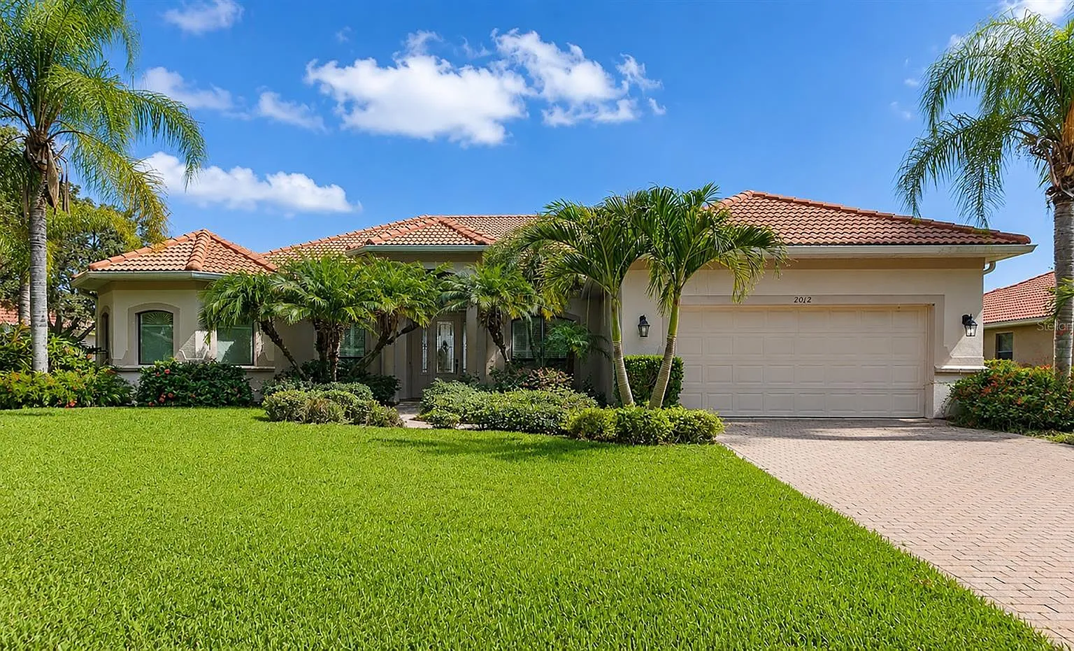 3 bed, 3.0 bath, 2623 sqft, $3,500 — Photo 1