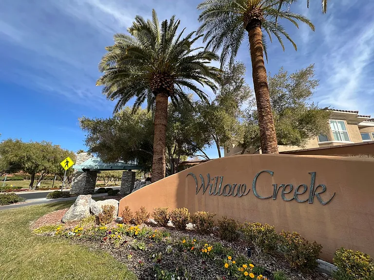10895 Iris Canyon Ln — Photo 2