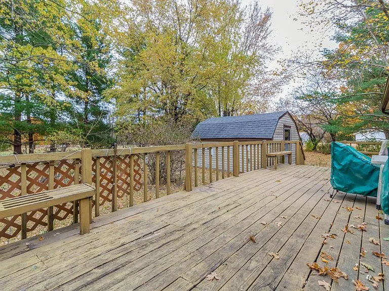 20303 Dove Rd — Photo 3